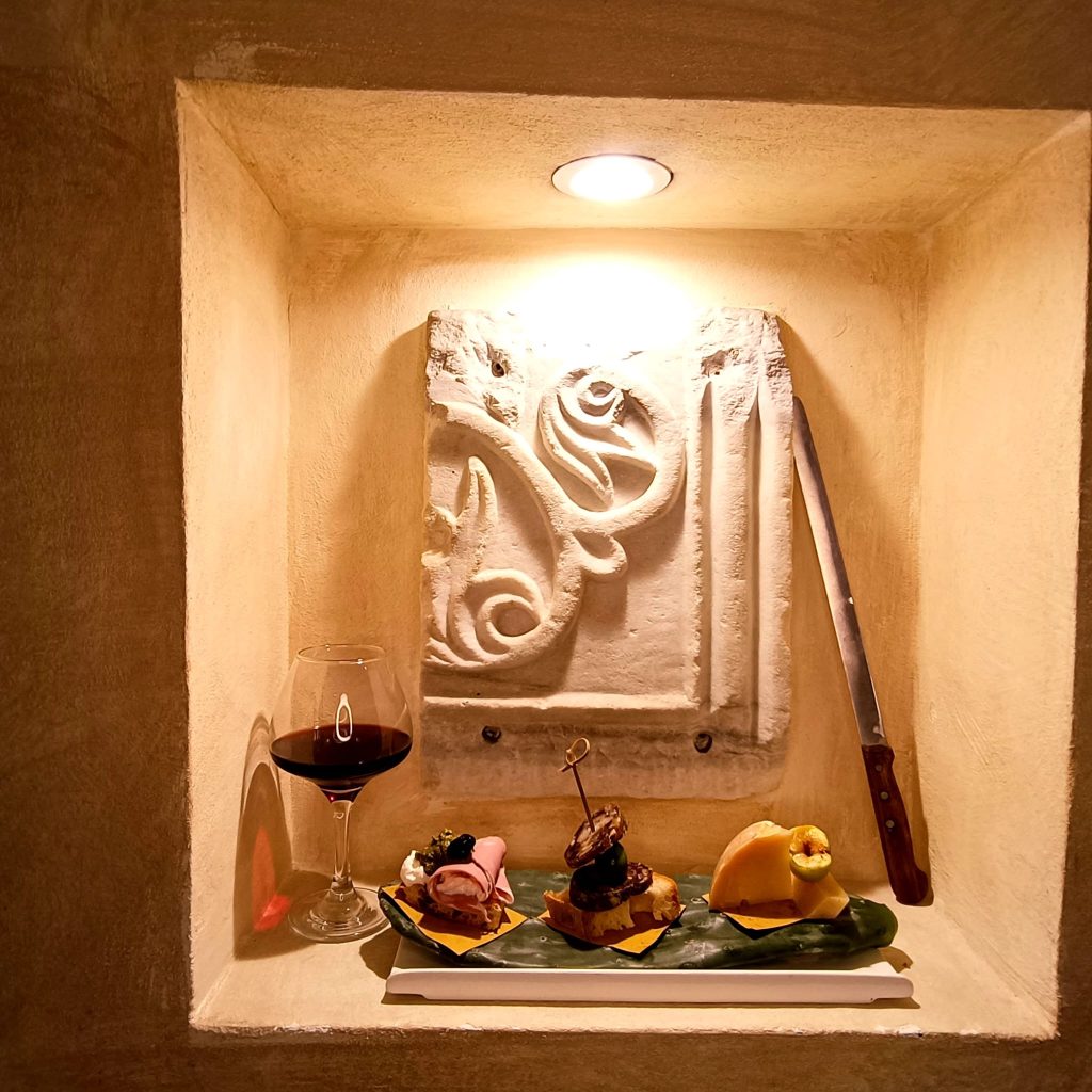 roma degustación gastronómica clásica con vino